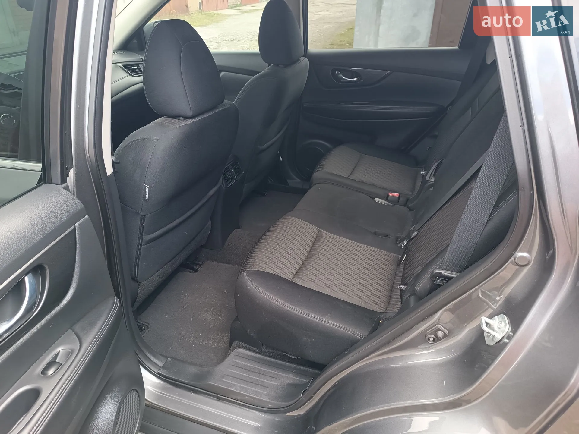 2017 Nissan Rogue - мініатюра 12