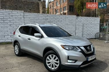 Позашляховик / Кросовер Nissan Rogue 2015 в Києві