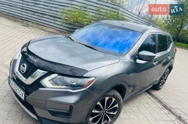Позашляховик / Кросовер Nissan Rogue 2017 в Павлограді