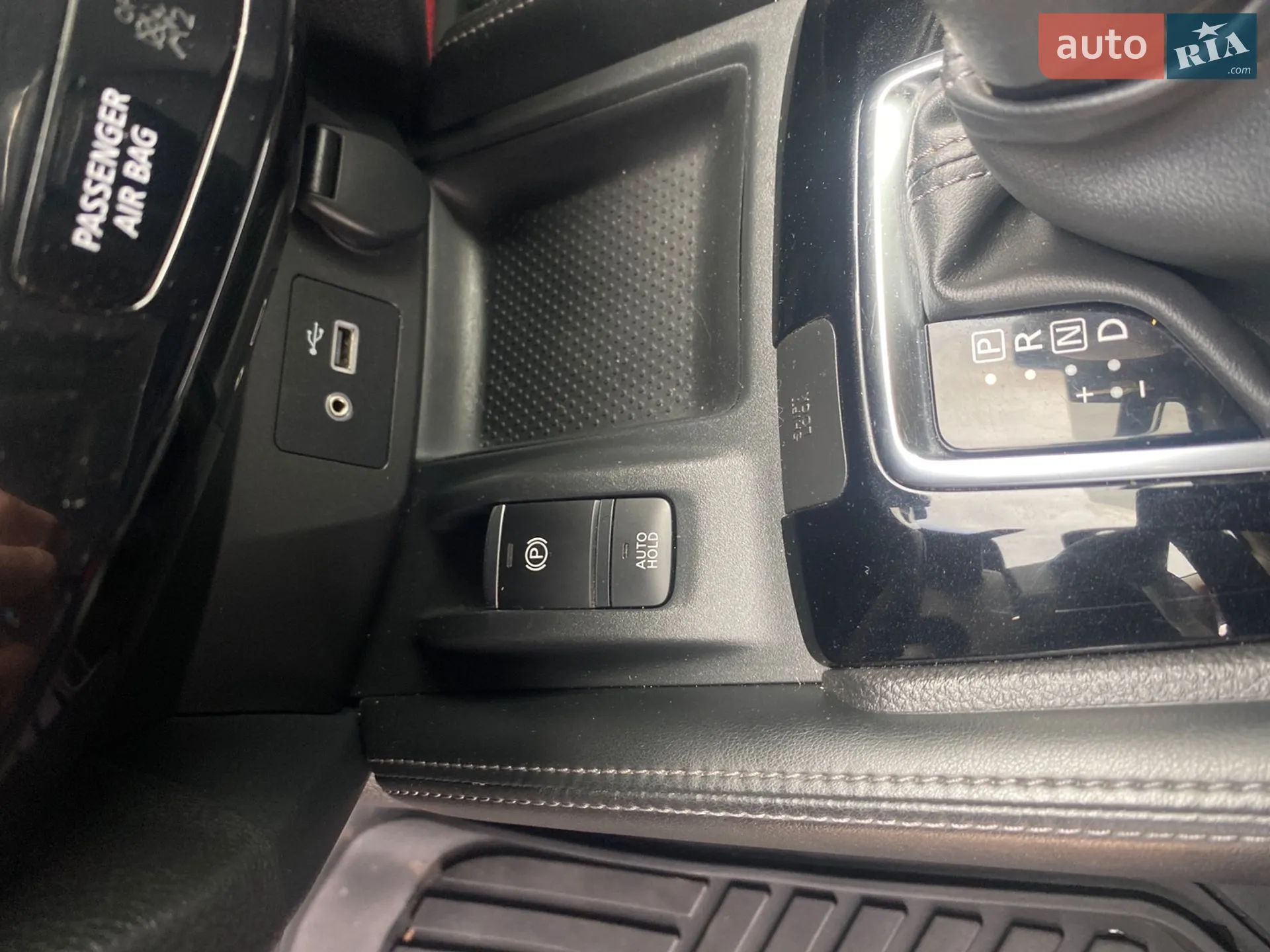 2019 Nissan Rogue - мініатюра 16