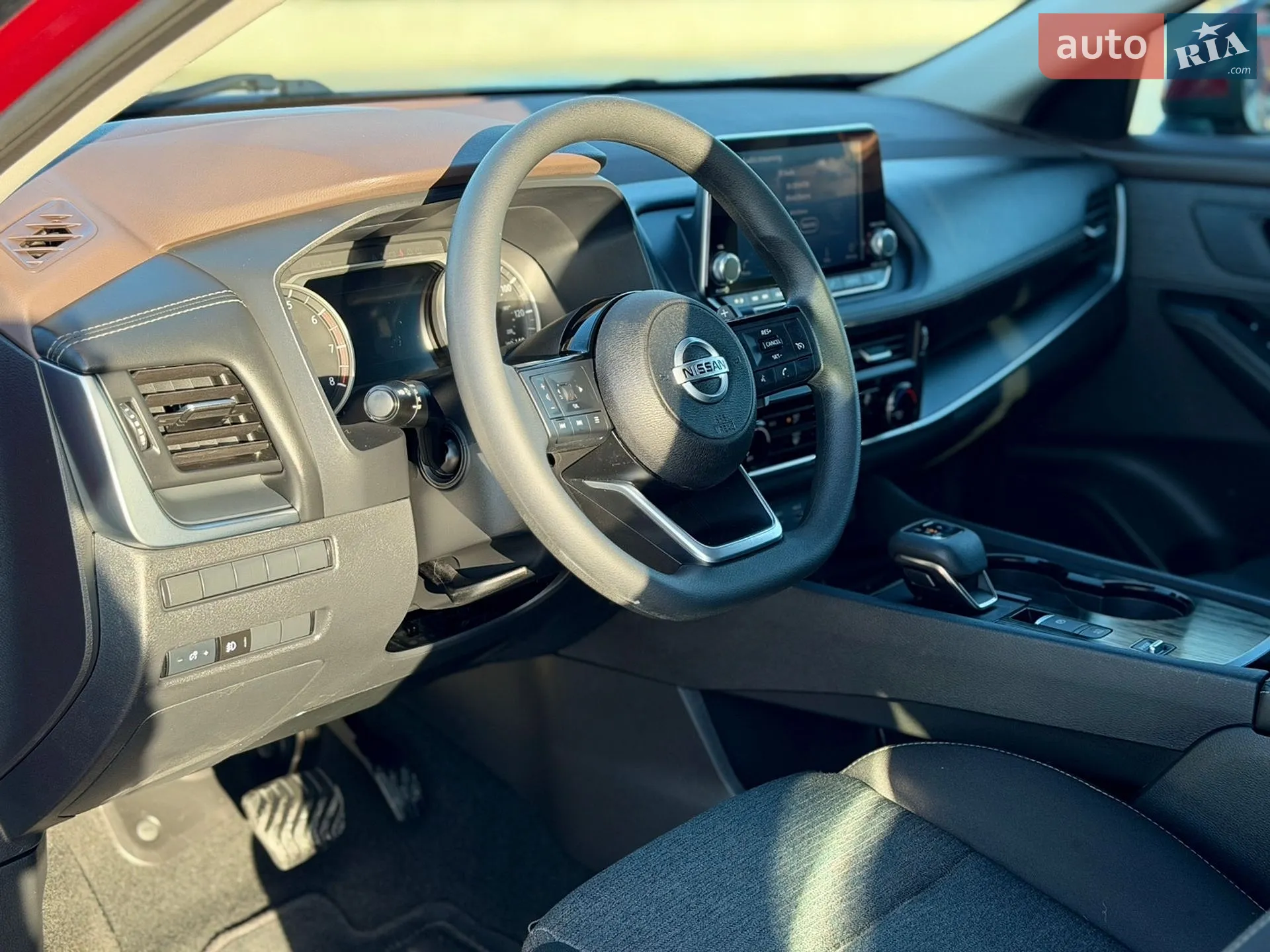 2021 Nissan Rogue - мініатюра 32
