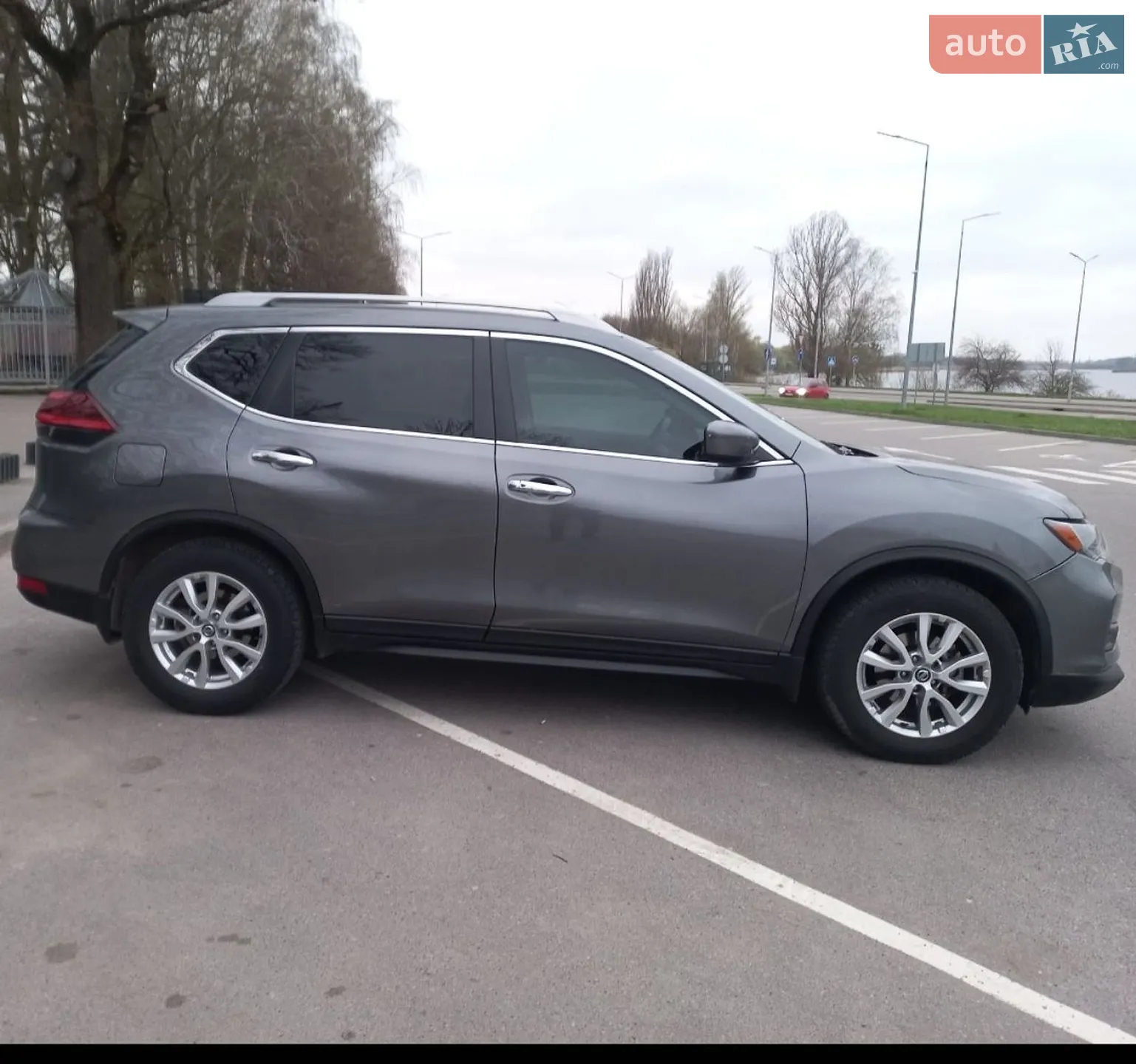 2018 Nissan Rogue - мініатюра 2
