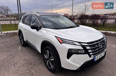 Позашляховик / Кросовер Nissan Rogue 2023 в Києві