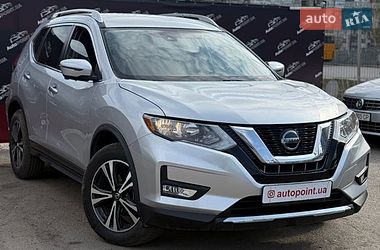 Внедорожник / Кроссовер Nissan Rogue 2018 в Сумах