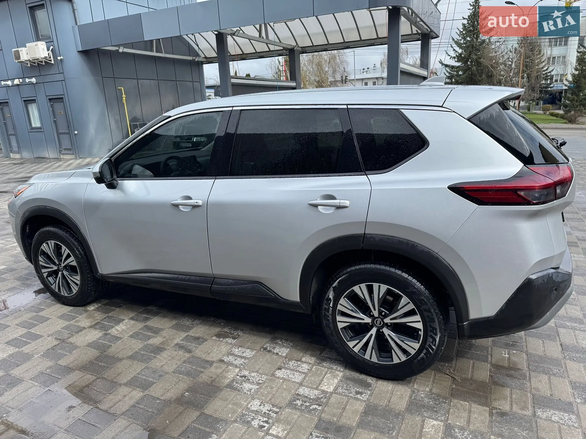 2021 Nissan Rogue - мініатюра 8