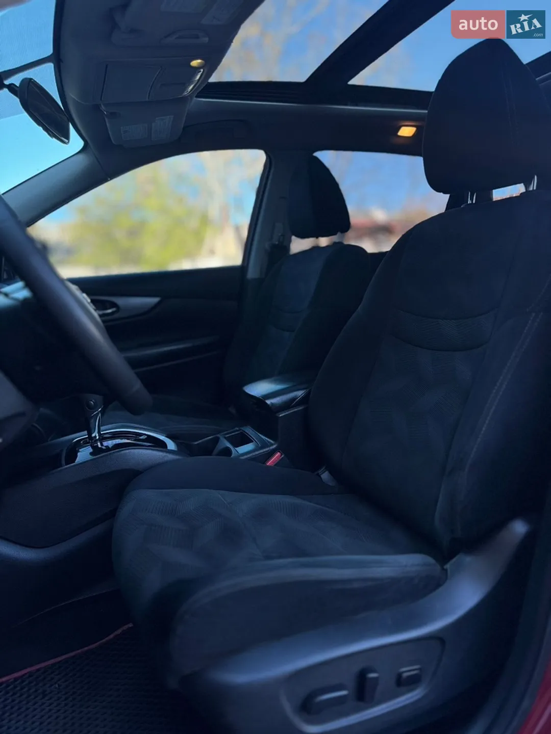 2016 Nissan Rogue - мініатюра 19