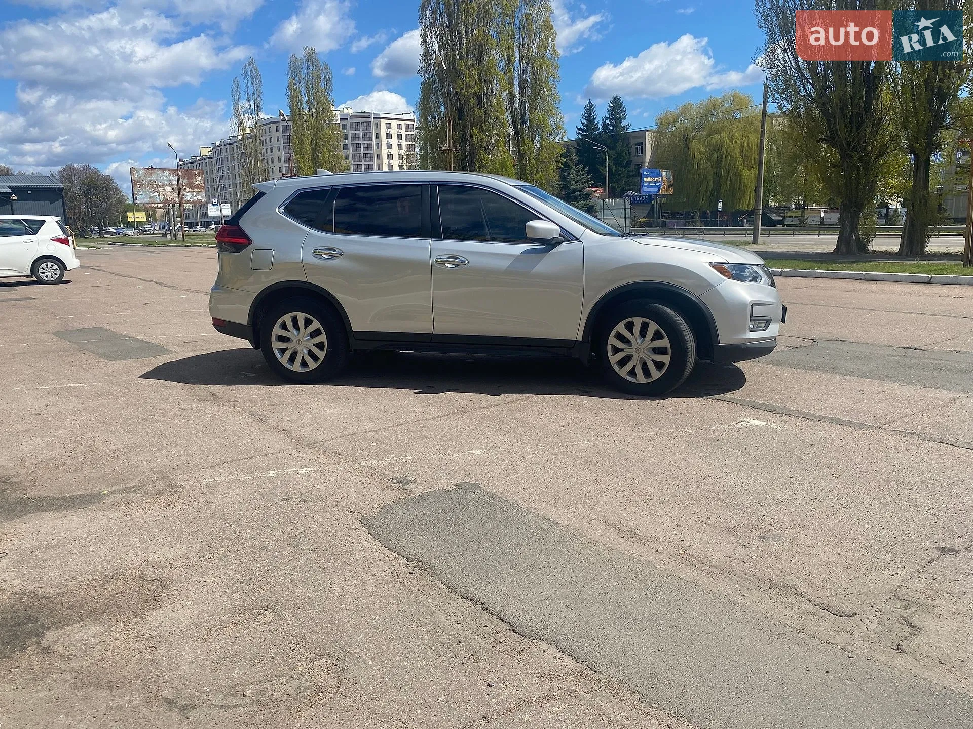 2017 Nissan Rogue - мініатюра 13