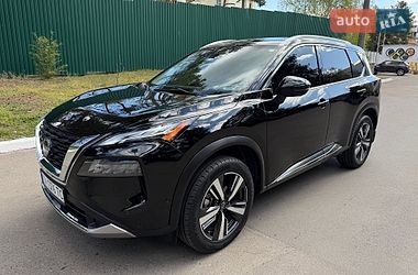 Позашляховик / Кросовер Nissan Rogue 2023 в Києві
