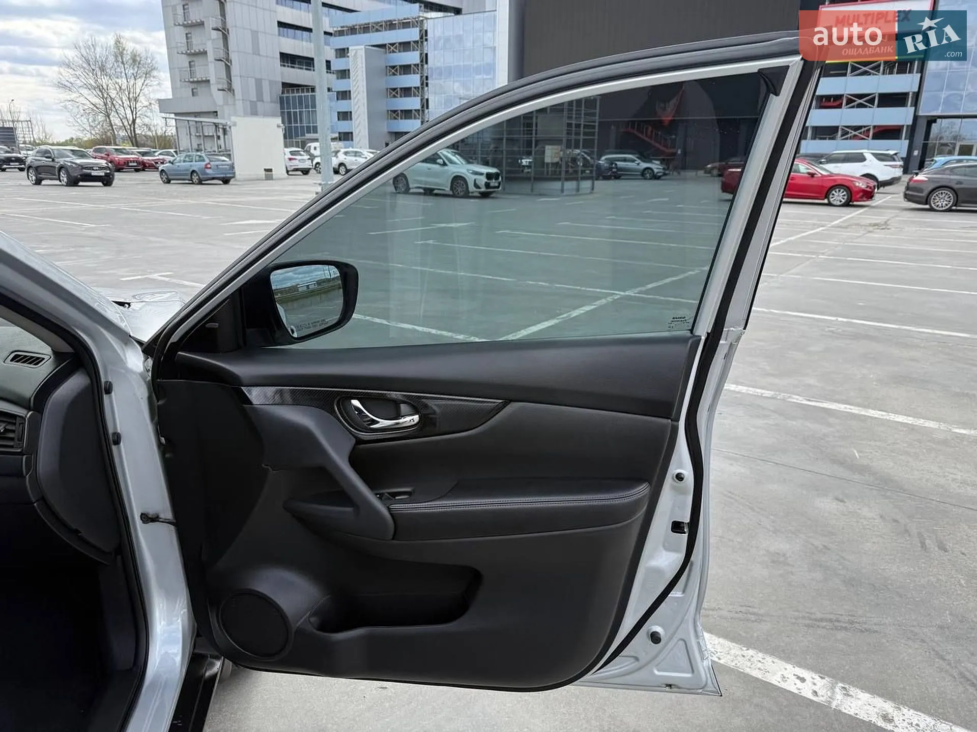 2017 Nissan Rogue - мініатюра 16