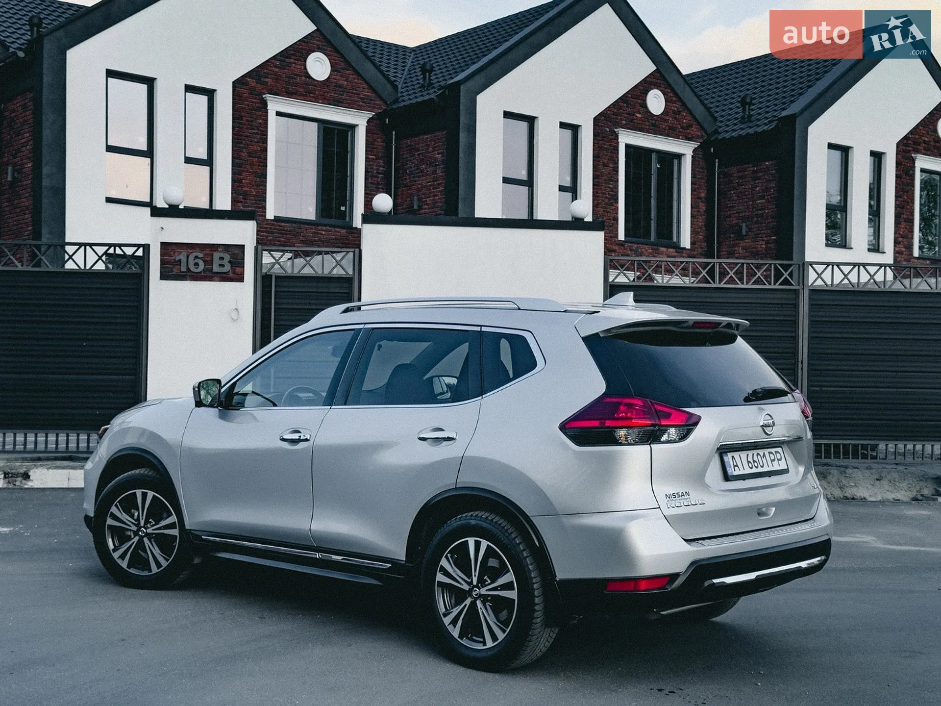 2017 Nissan Rogue - мініатюра 8