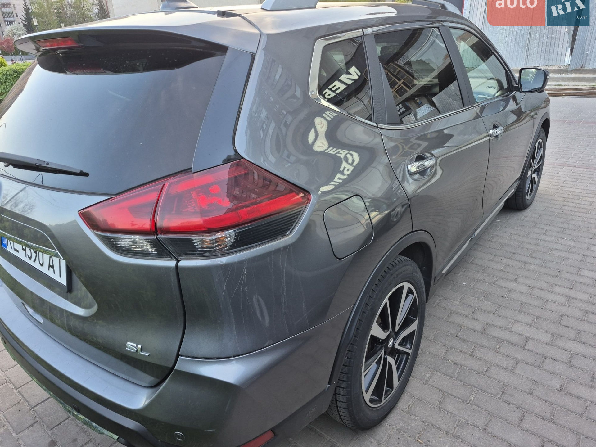 2019 Nissan Rogue - мініатюра 2