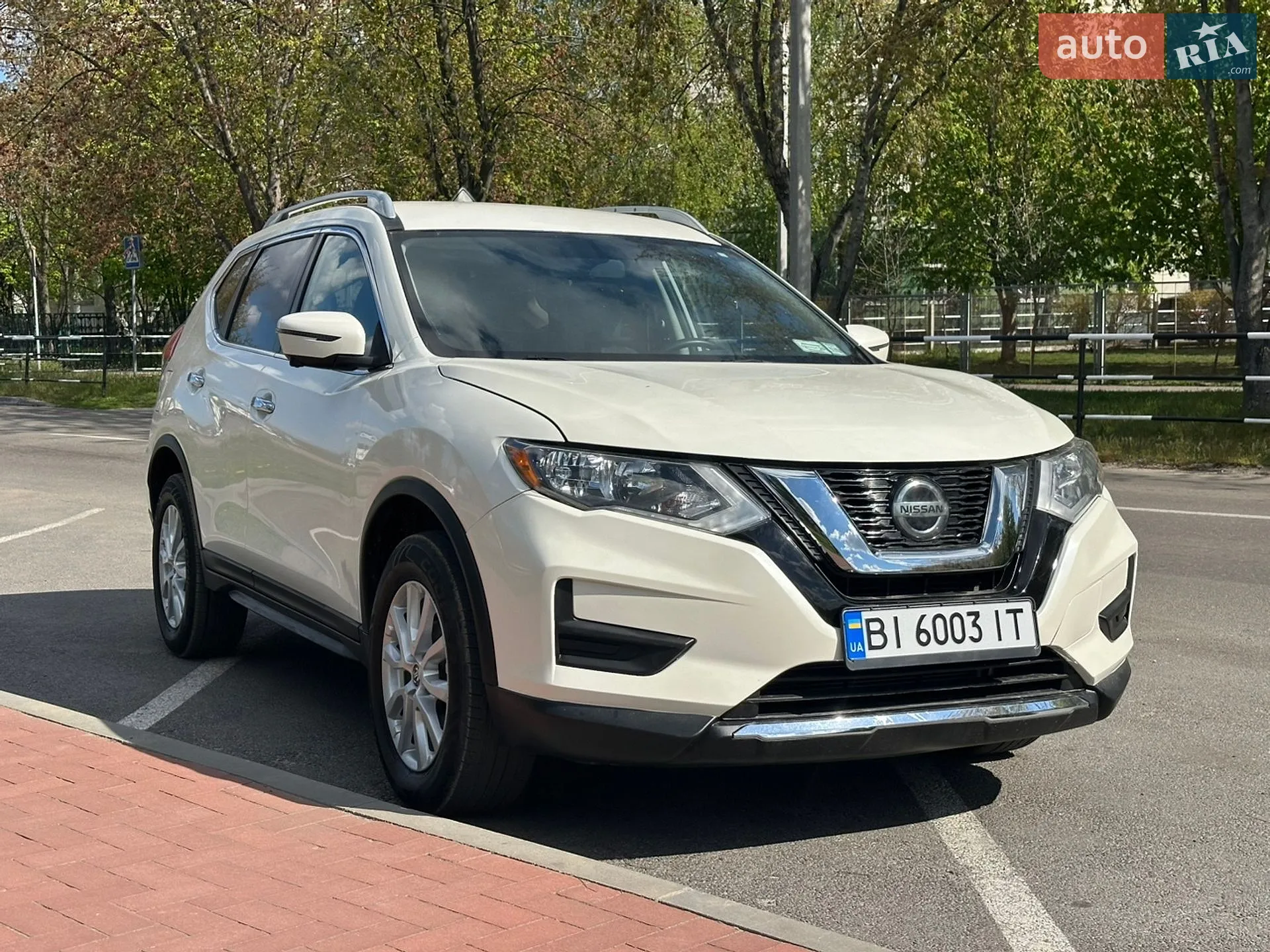 2017 Nissan Rogue - фото 1