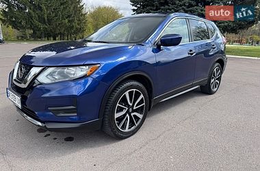 Внедорожник / Кроссовер Nissan Rogue 2020 в Ровно