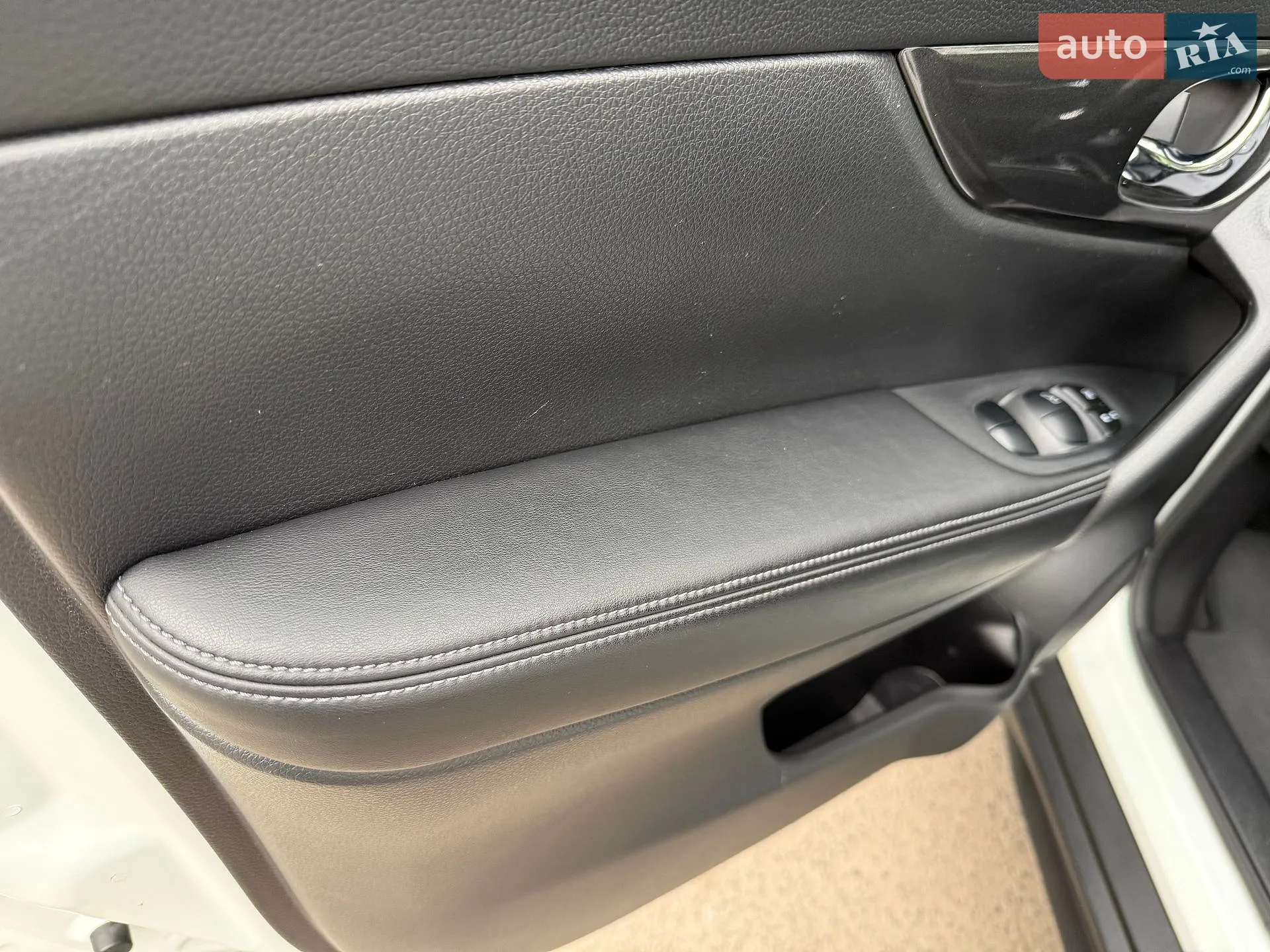 2017 Nissan Rogue - мініатюра 19