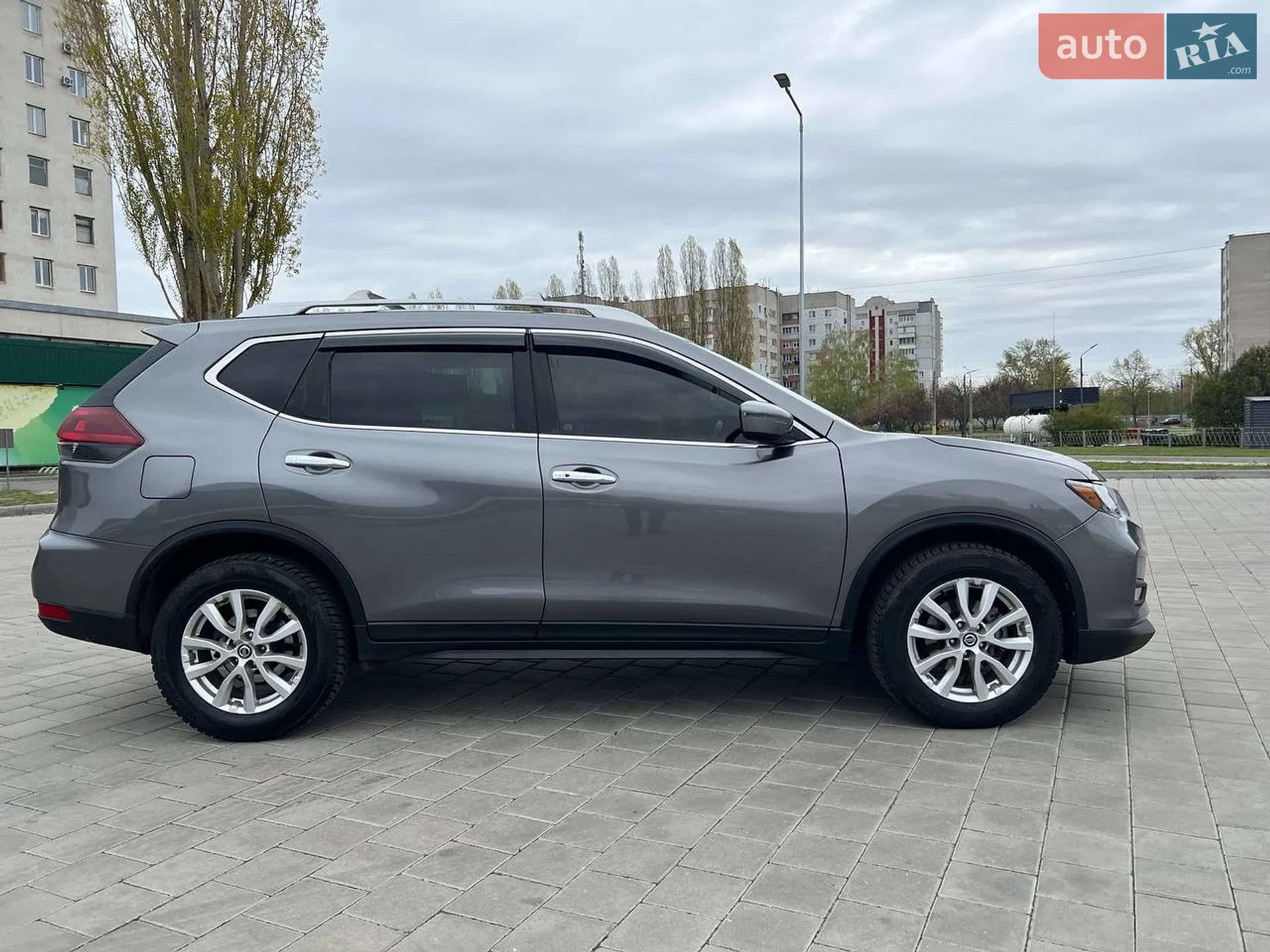 2018 Nissan Rogue - мініатюра 3