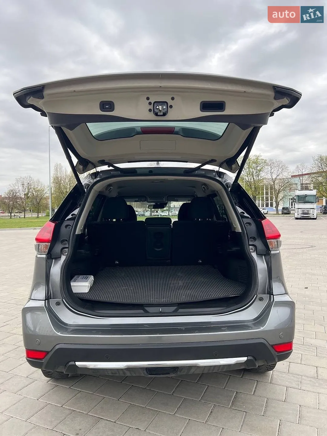 2018 Nissan Rogue - мініатюра 11