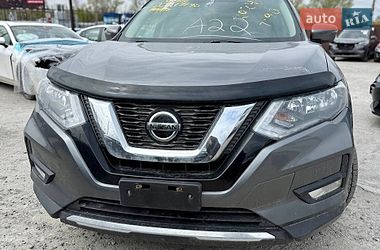 Внедорожник / Кроссовер Nissan Rogue 2018 в Киеве