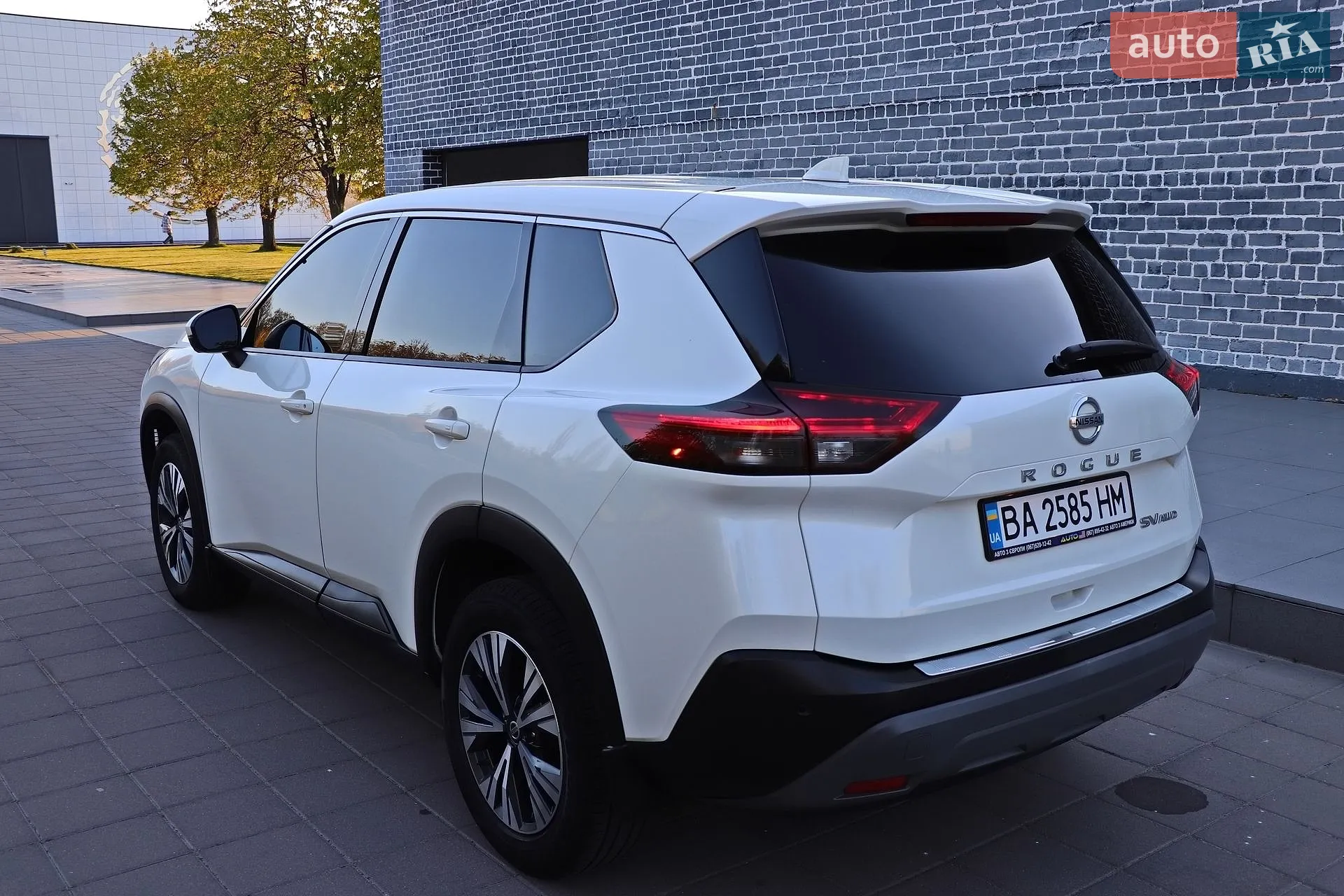 2021 Nissan Rogue - мініатюра 6