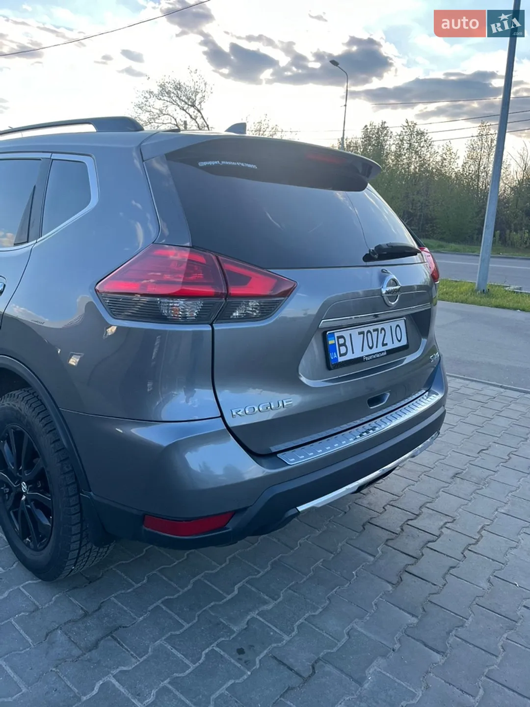 2017 Nissan Rogue - мініатюра 4