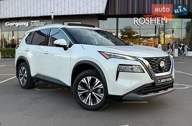 Внедорожник / Кроссовер Nissan Rogue 2021 в Киеве