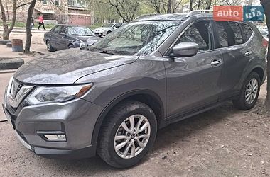 Внедорожник / Кроссовер Nissan Rogue 2017 в Житомире