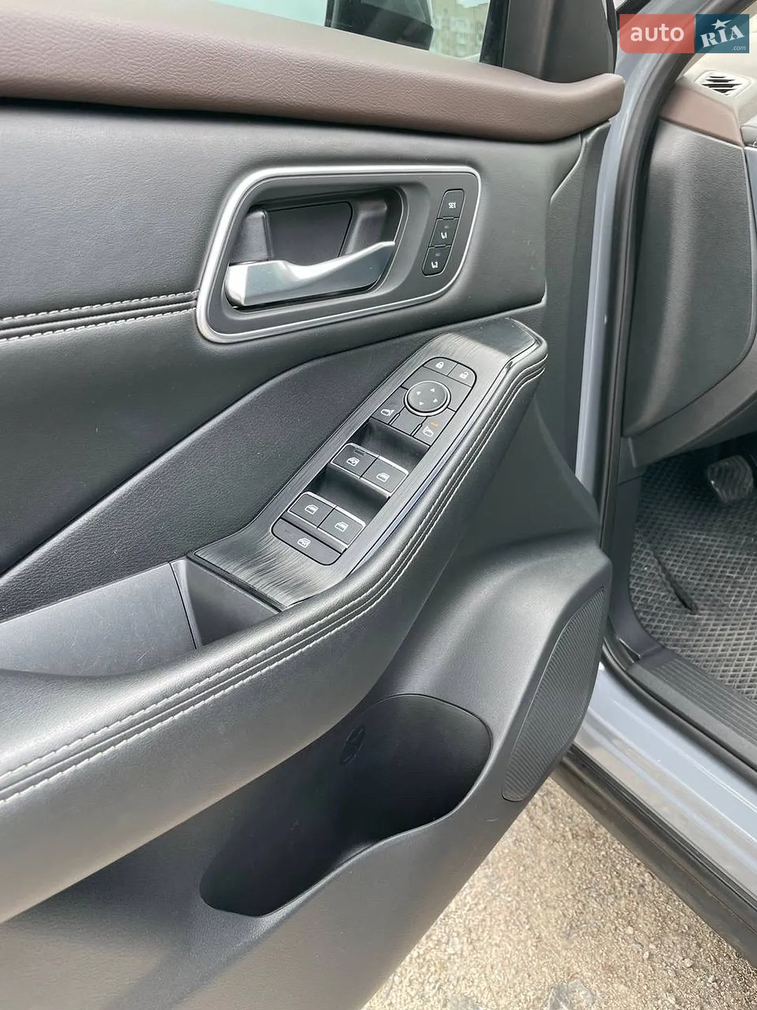 2021 Nissan Rogue - мініатюра 15