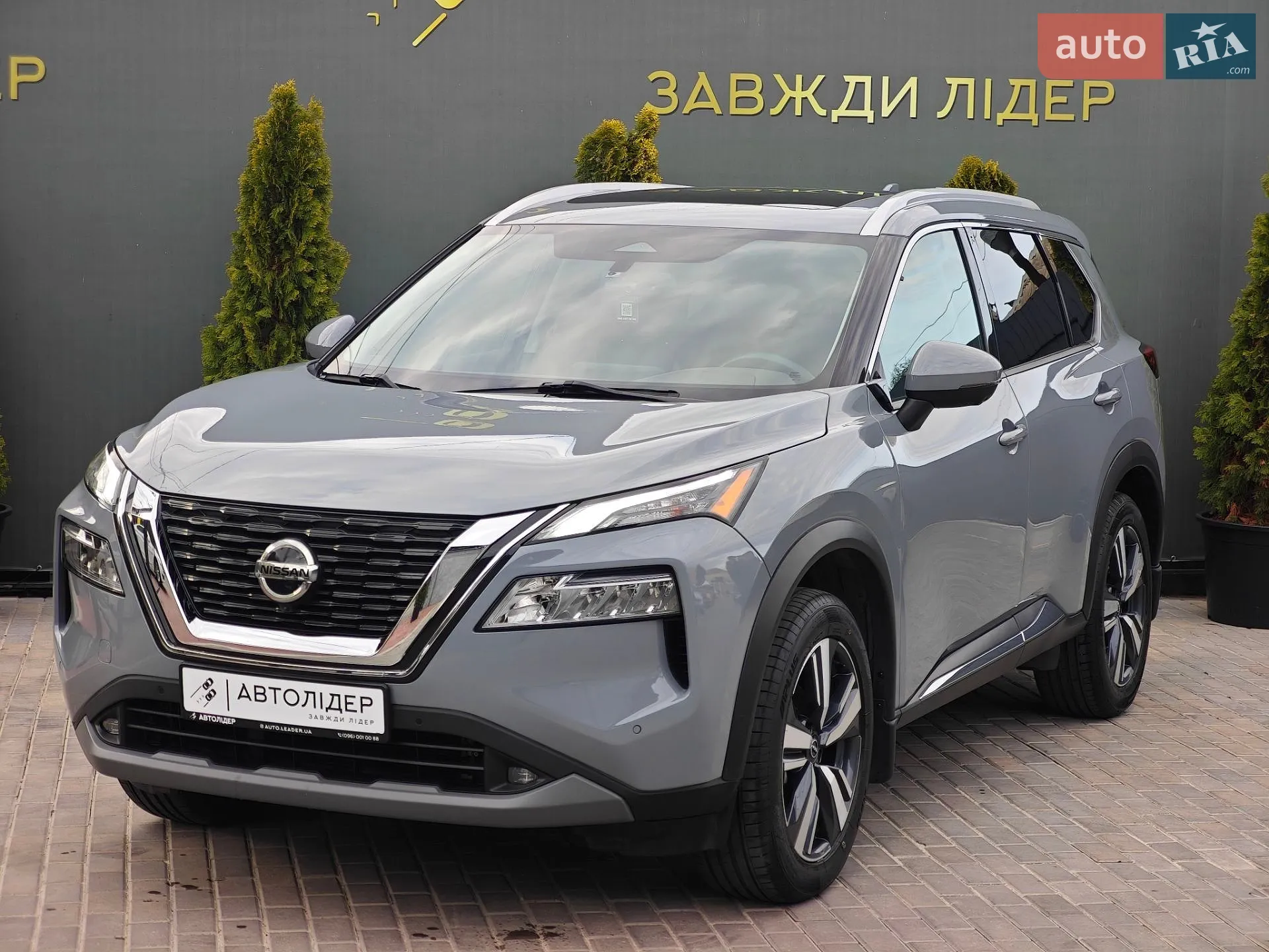2020 Nissan Rogue - мініатюра 2