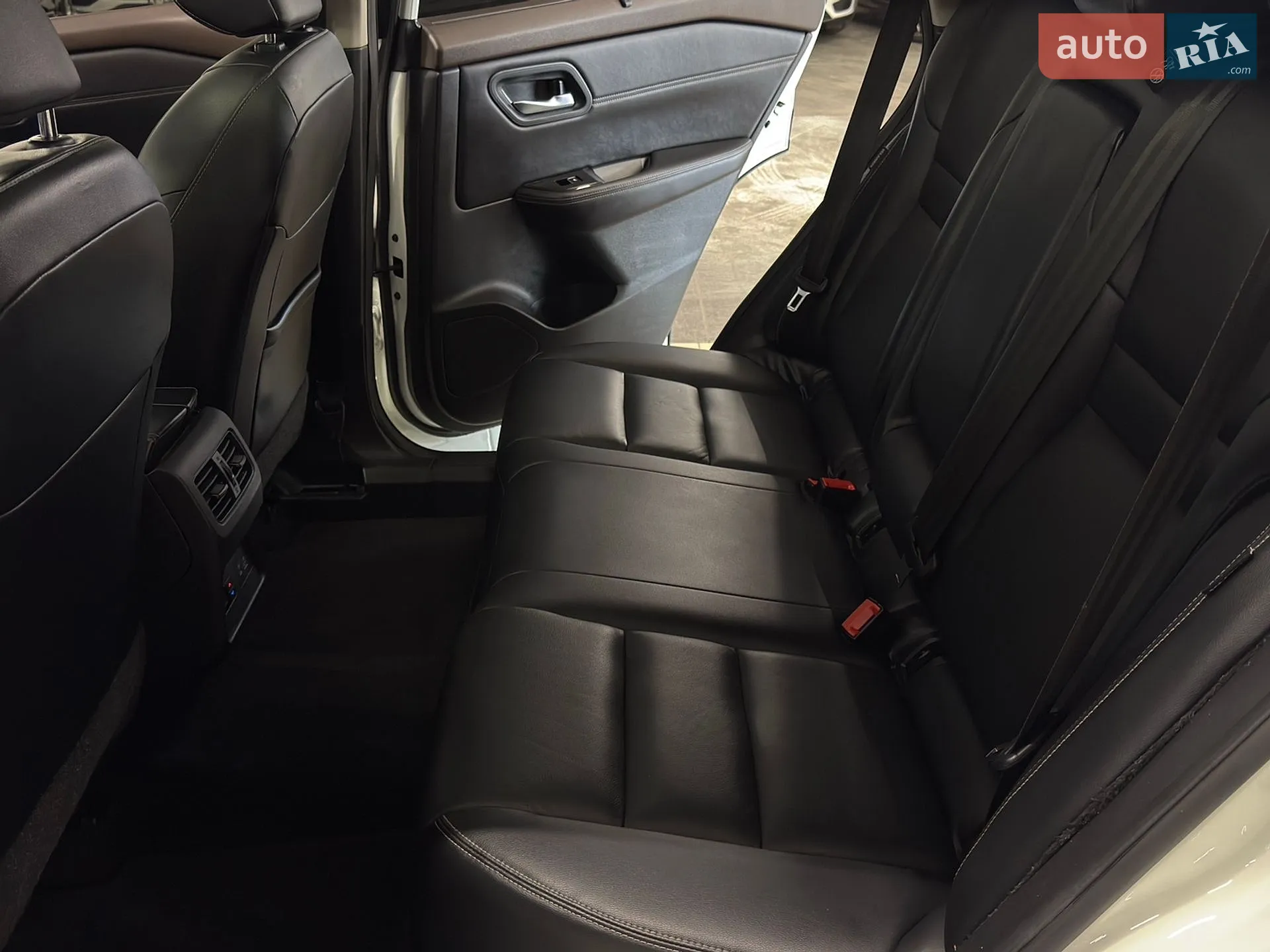 2023 Nissan Rogue - мініатюра 25