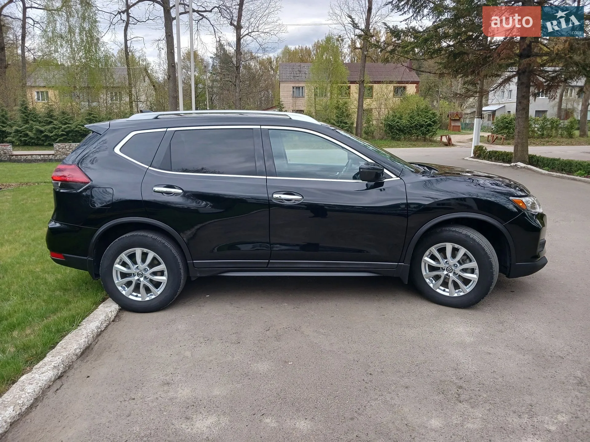 2018 Nissan Rogue - мініатюра 11