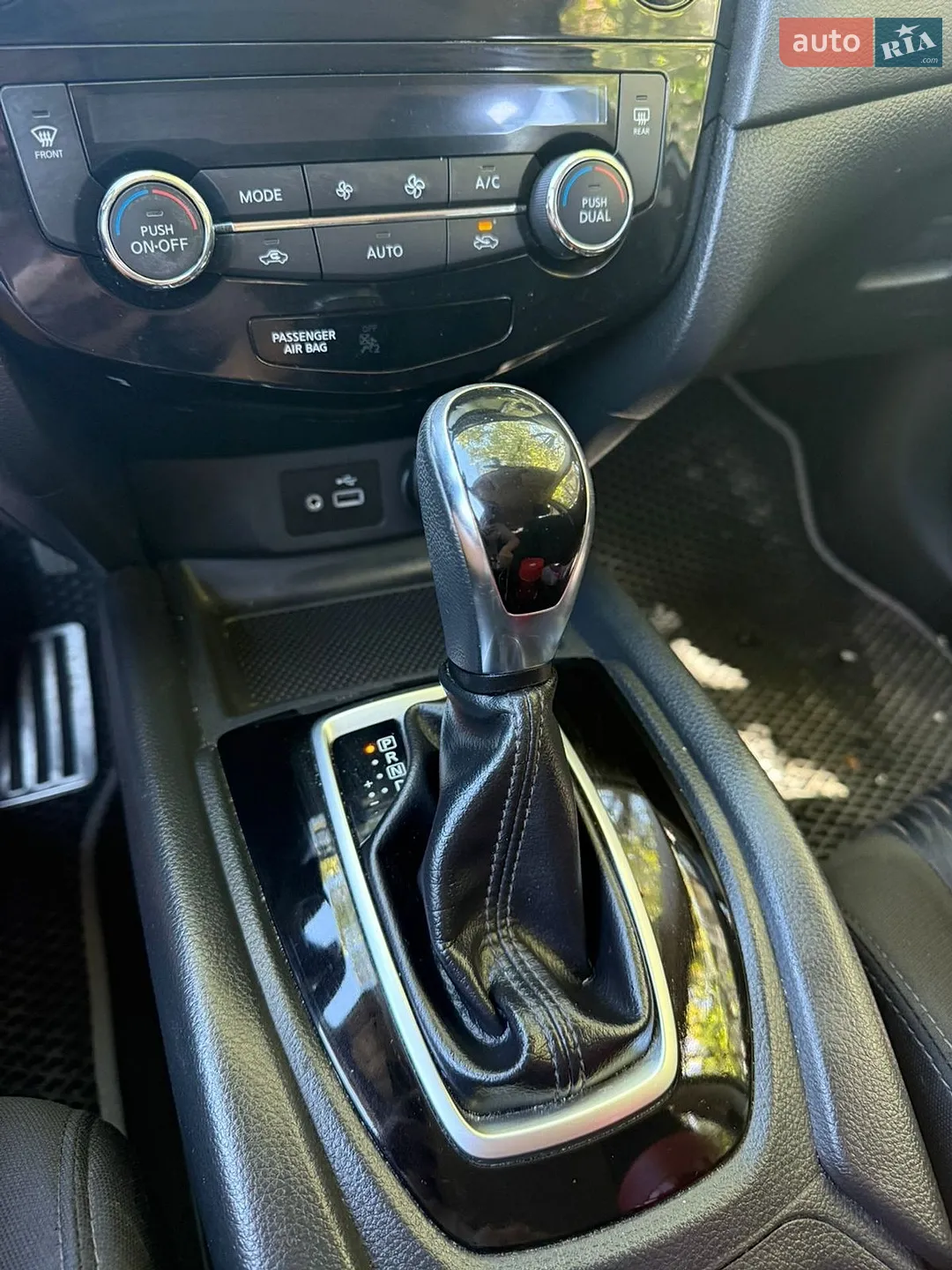2017 Nissan Rogue - мініатюра 25