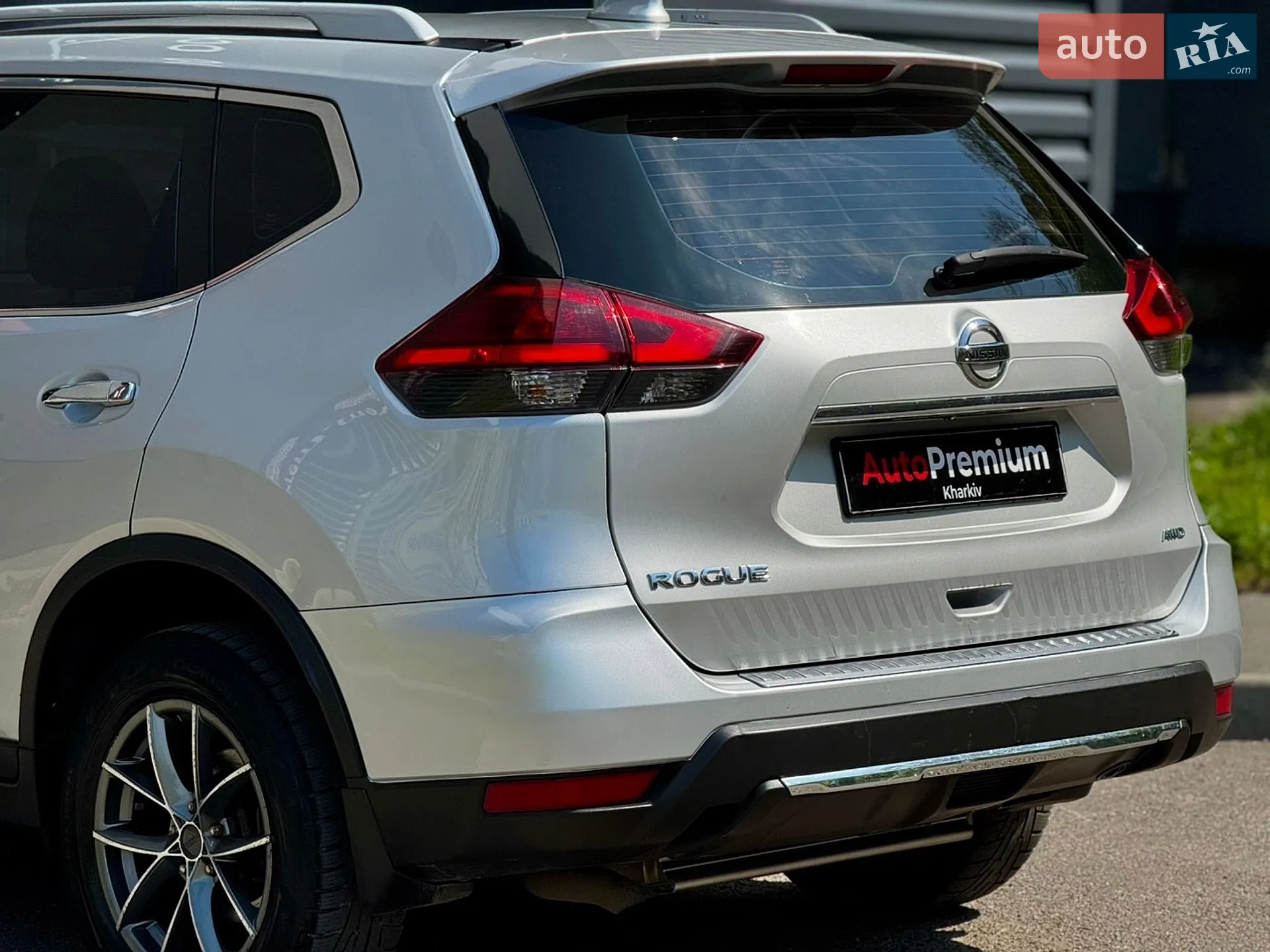 2017 Nissan Rogue - мініатюра 9