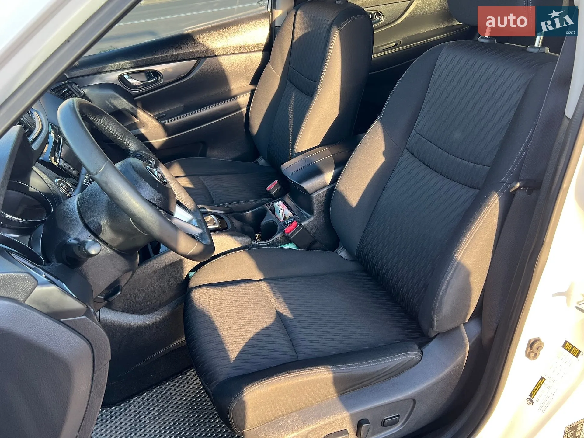 2019 Nissan Rogue - мініатюра 10