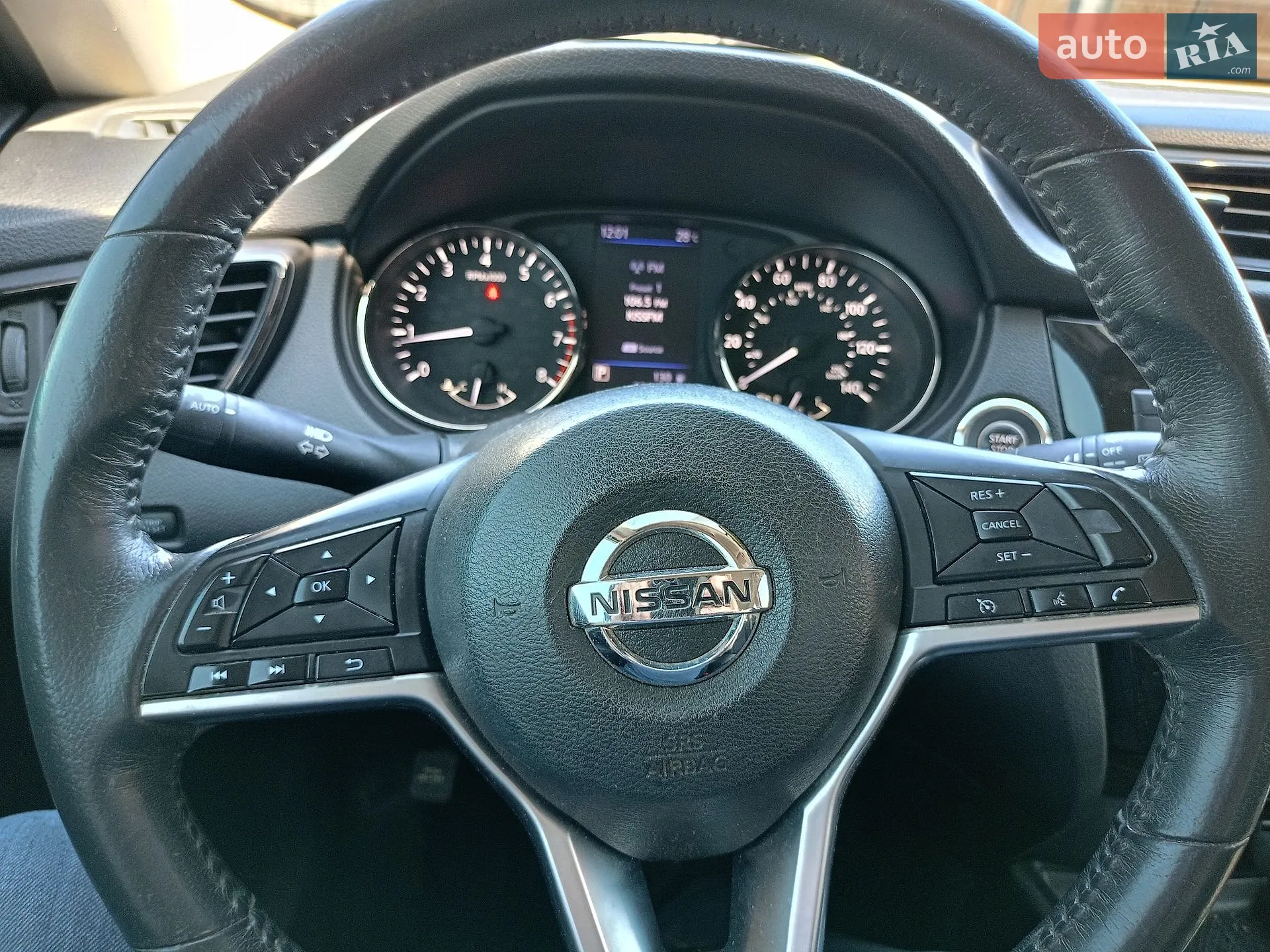 2017 Nissan Rogue - мініатюра 12