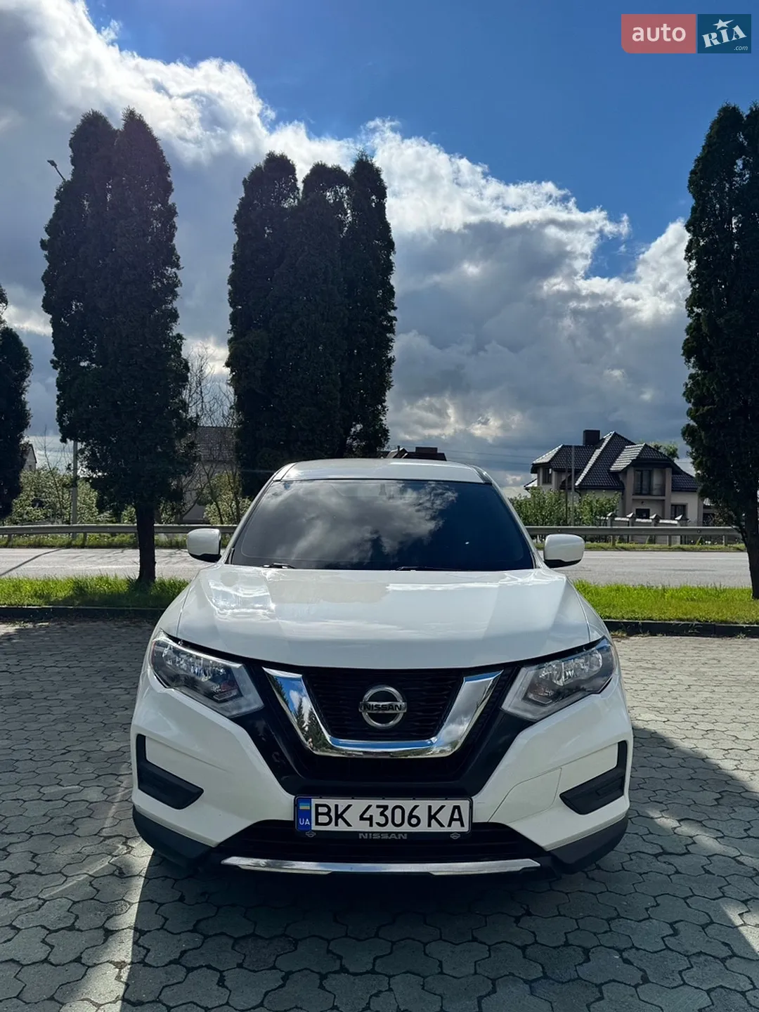 2017 Nissan Rogue - фото 1