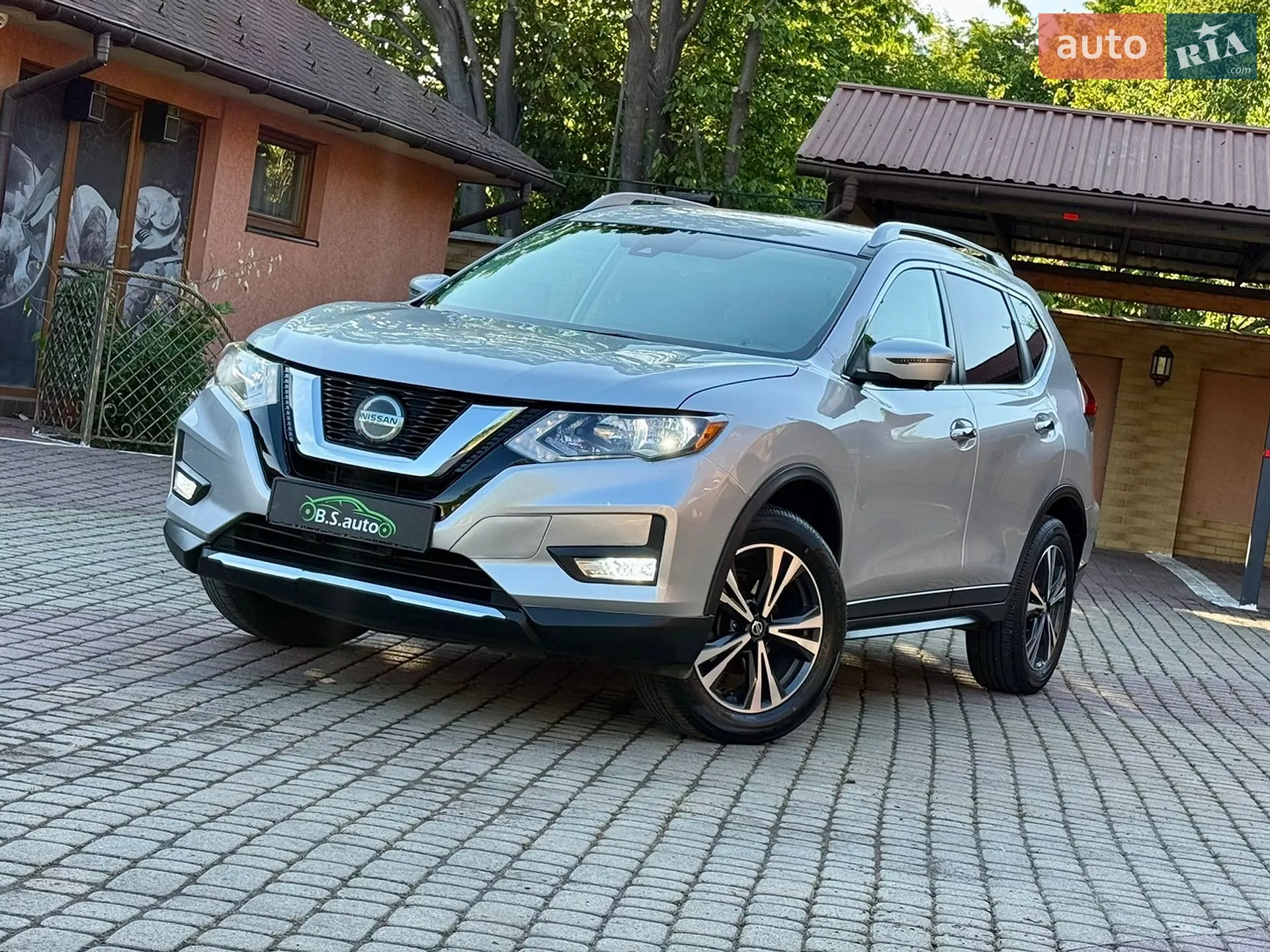 2019 Nissan Rogue - фото 1