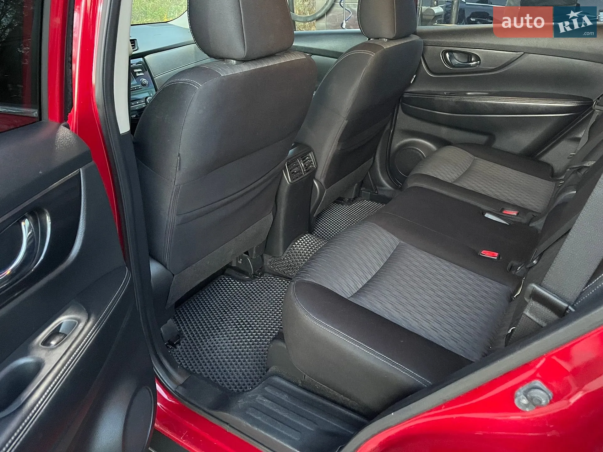 2017 Nissan Rogue - мініатюра 15