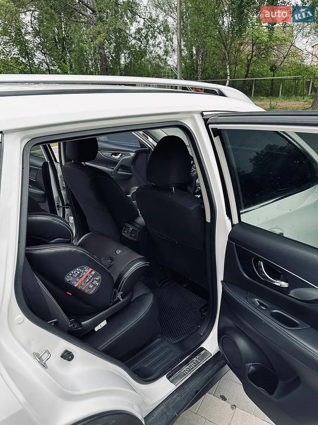 2017 Nissan Rogue - мініатюра 14