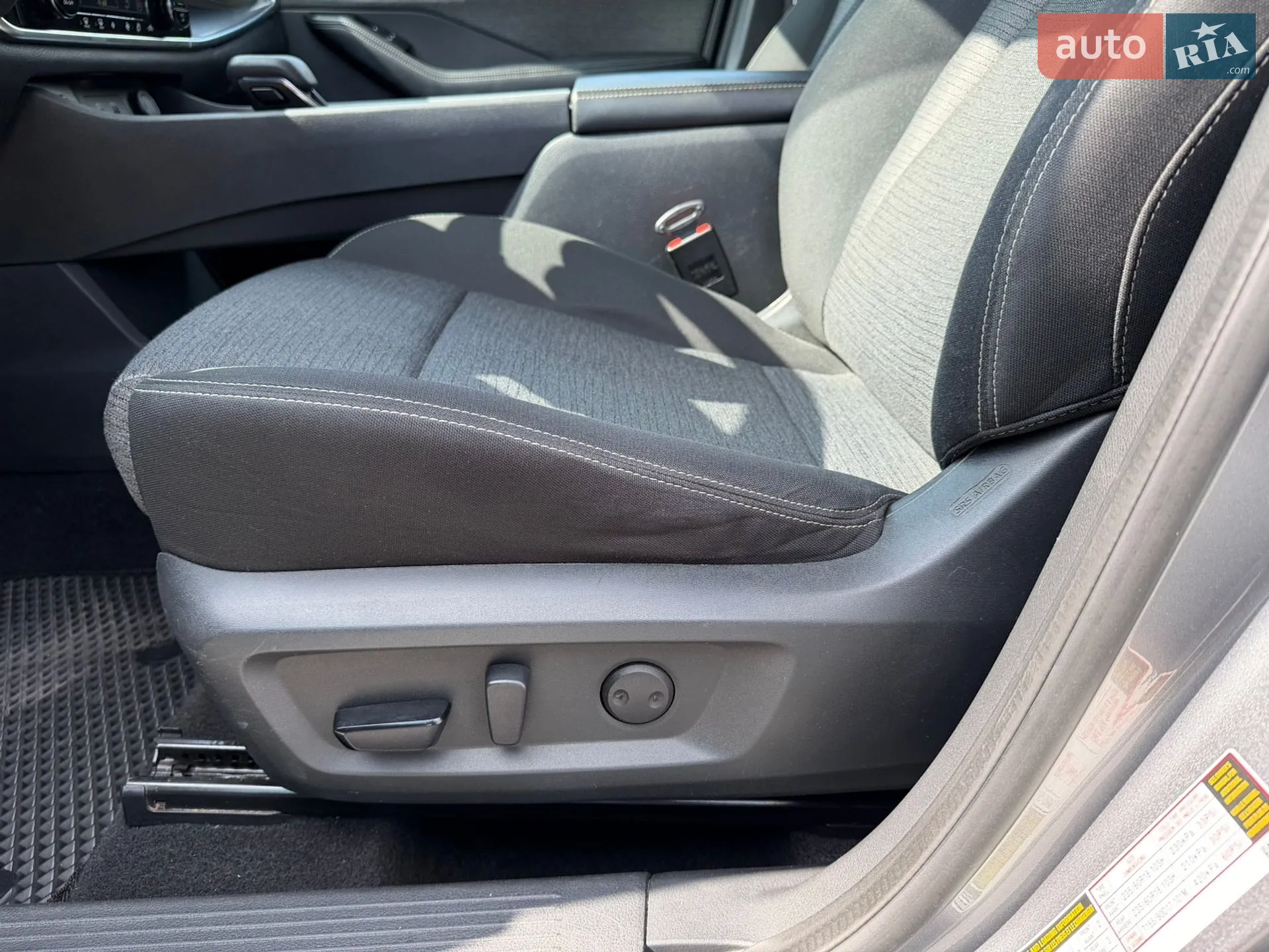 2021 Nissan Rogue - мініатюра 18