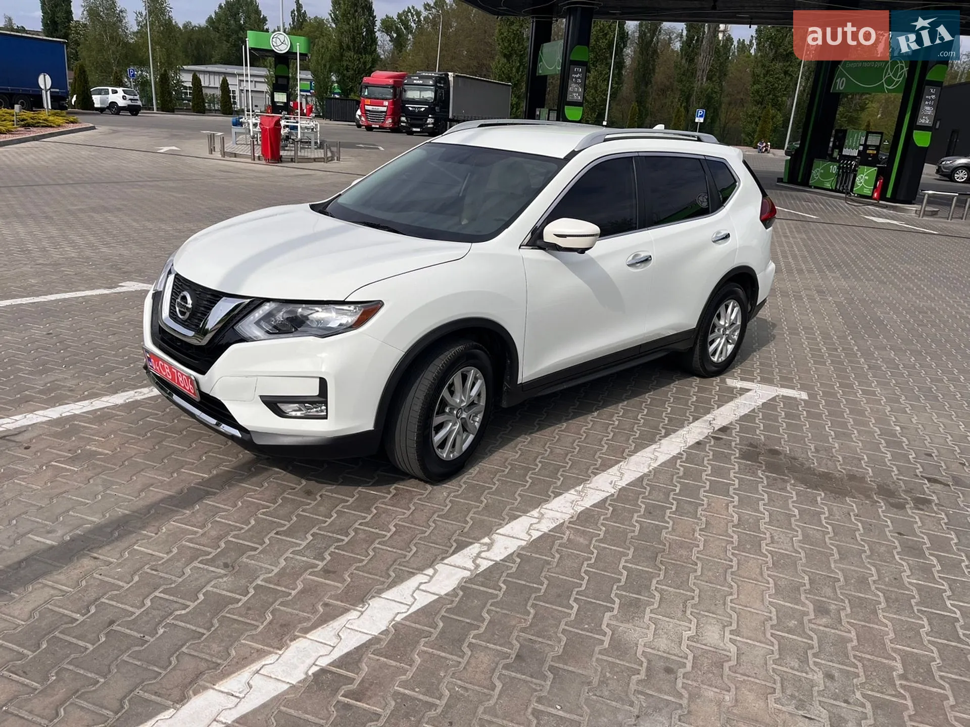 2017 Nissan Rogue - фото 1