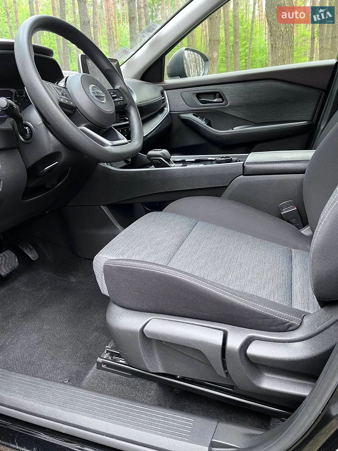 2020 Nissan Rogue - мініатюра 16