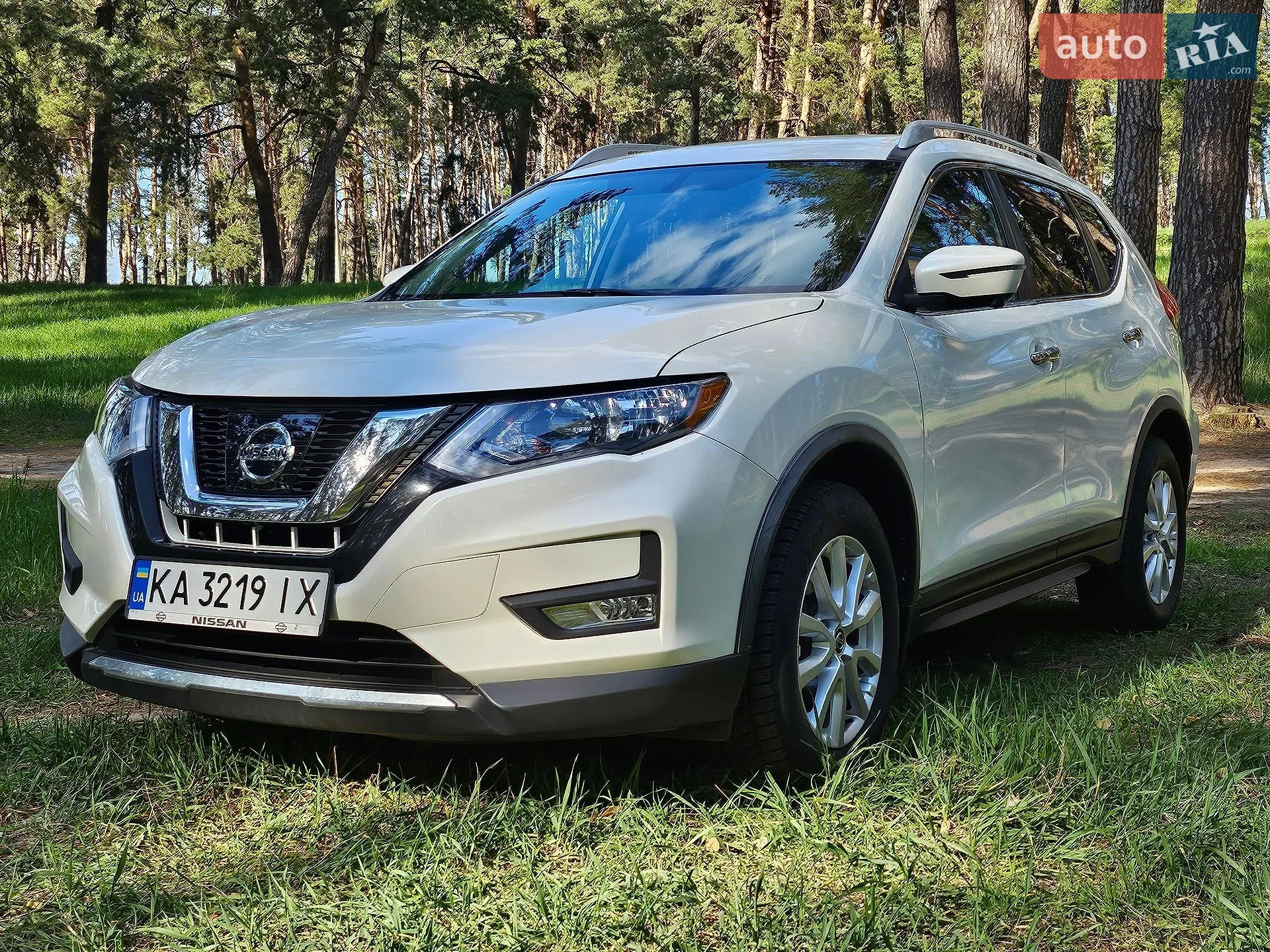 2017 Nissan Rogue - фото 1