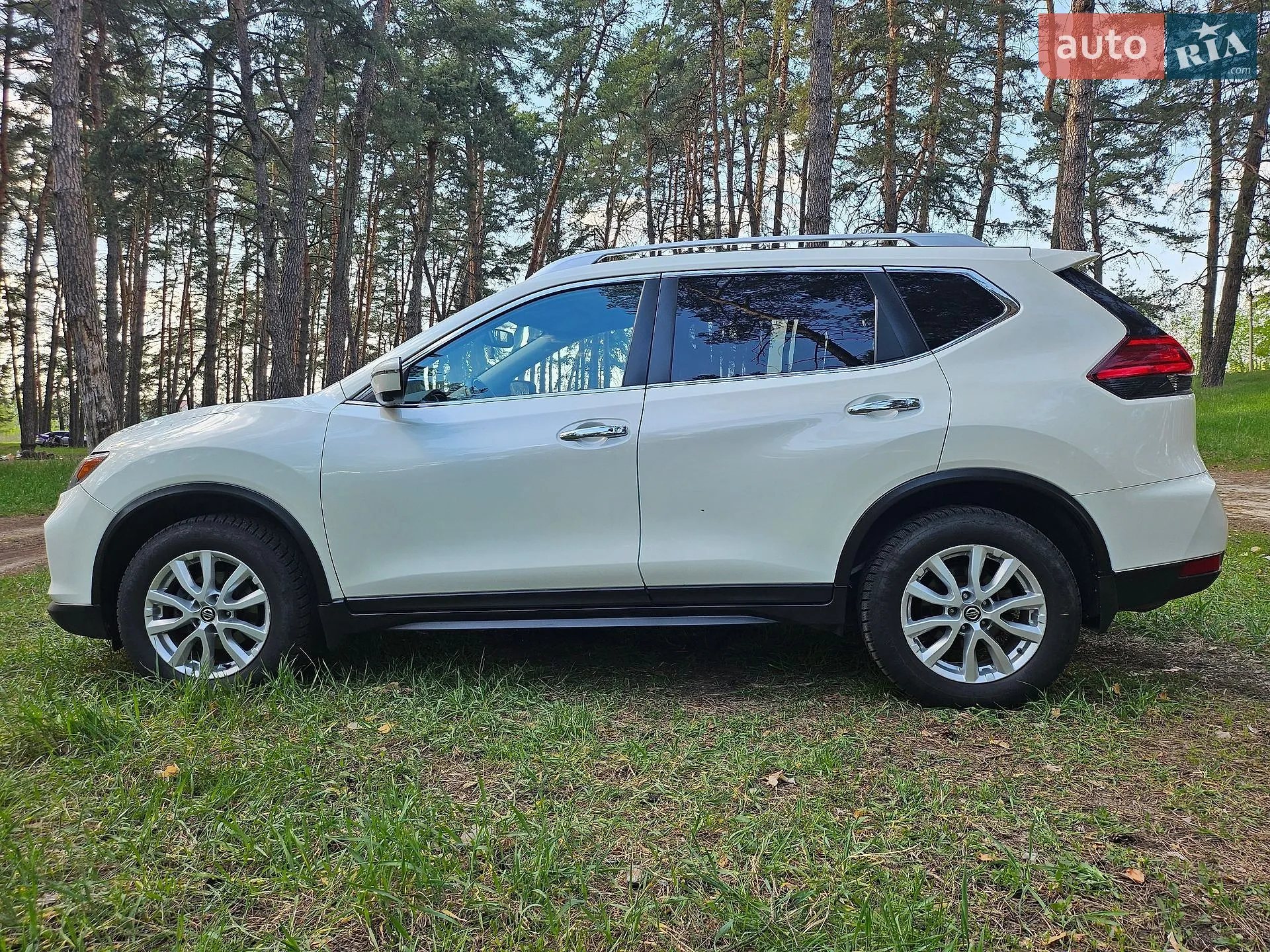 2017 Nissan Rogue - мініатюра 8