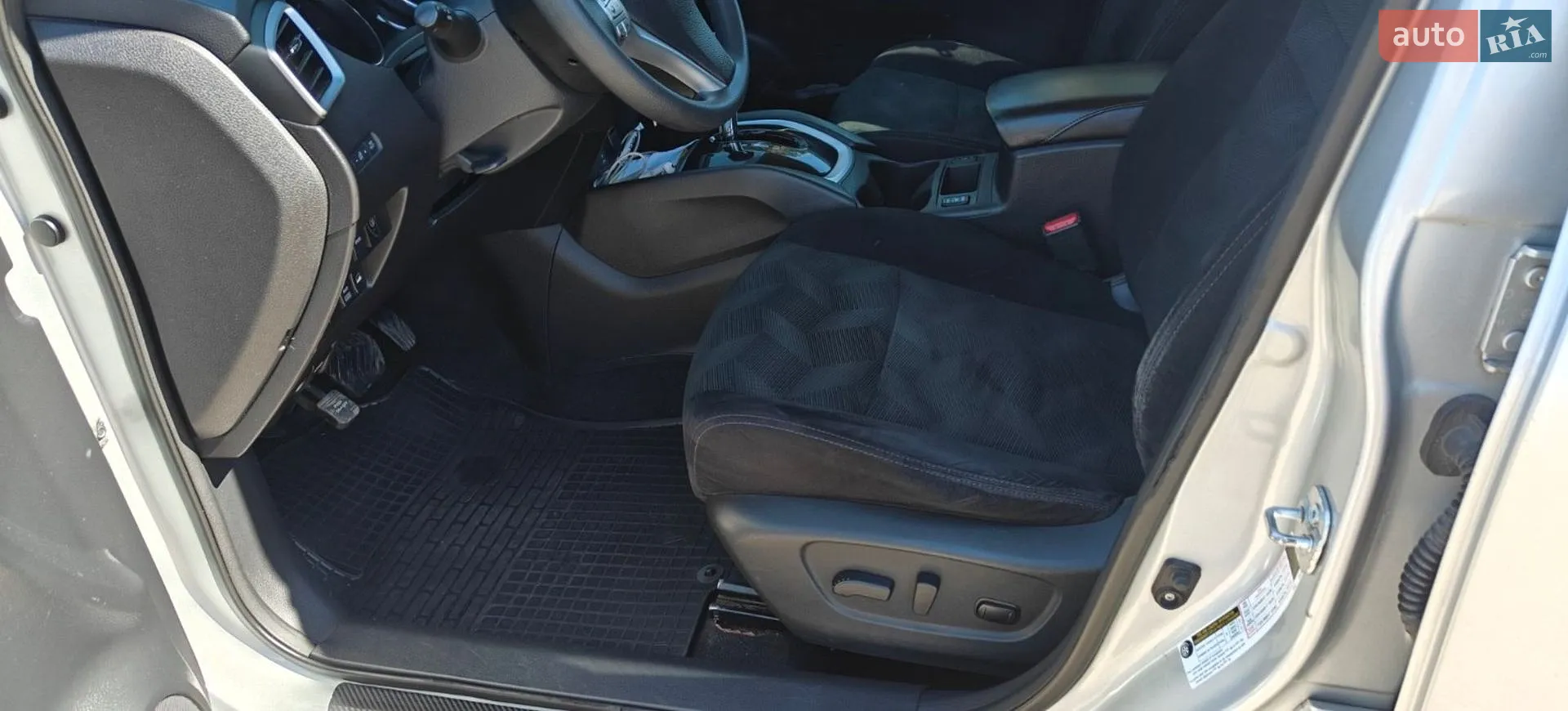 2016 Nissan Rogue - мініатюра 14
