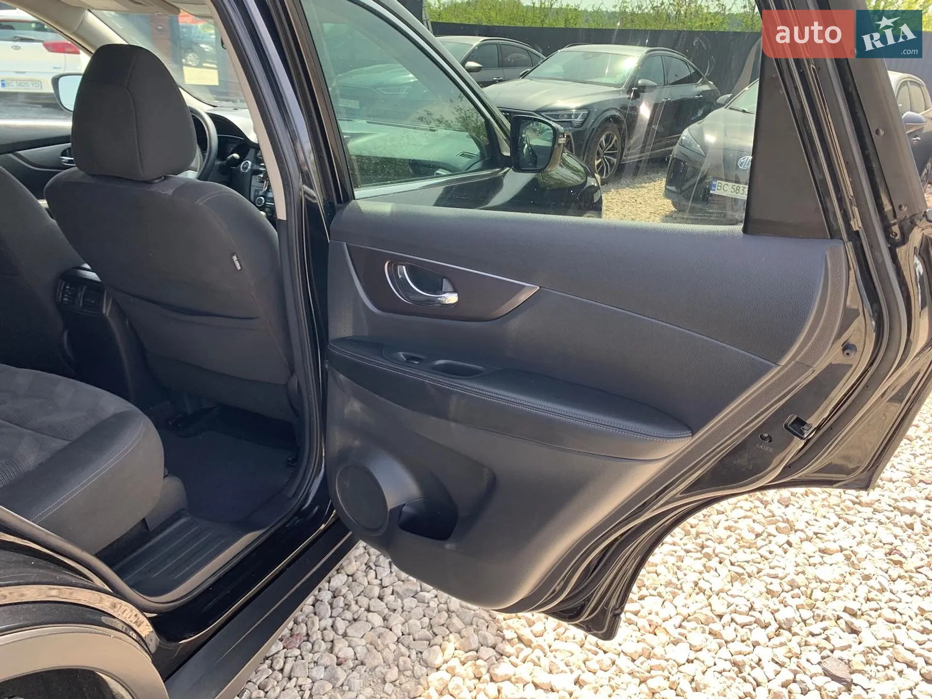 2017 Nissan Rogue - мініатюра 11