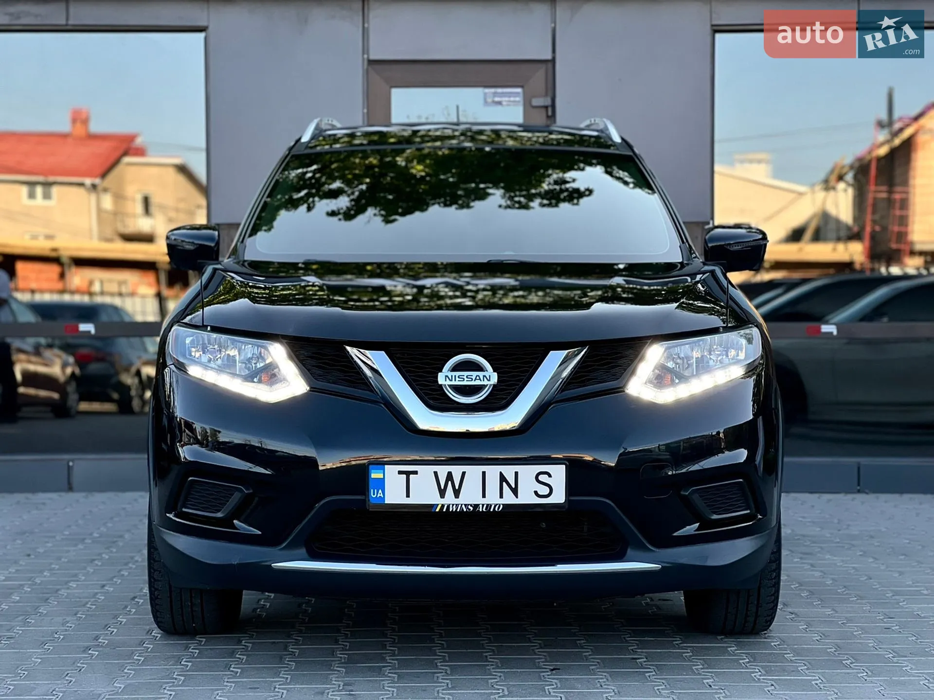 2016 Nissan Rogue - мініатюра 2
