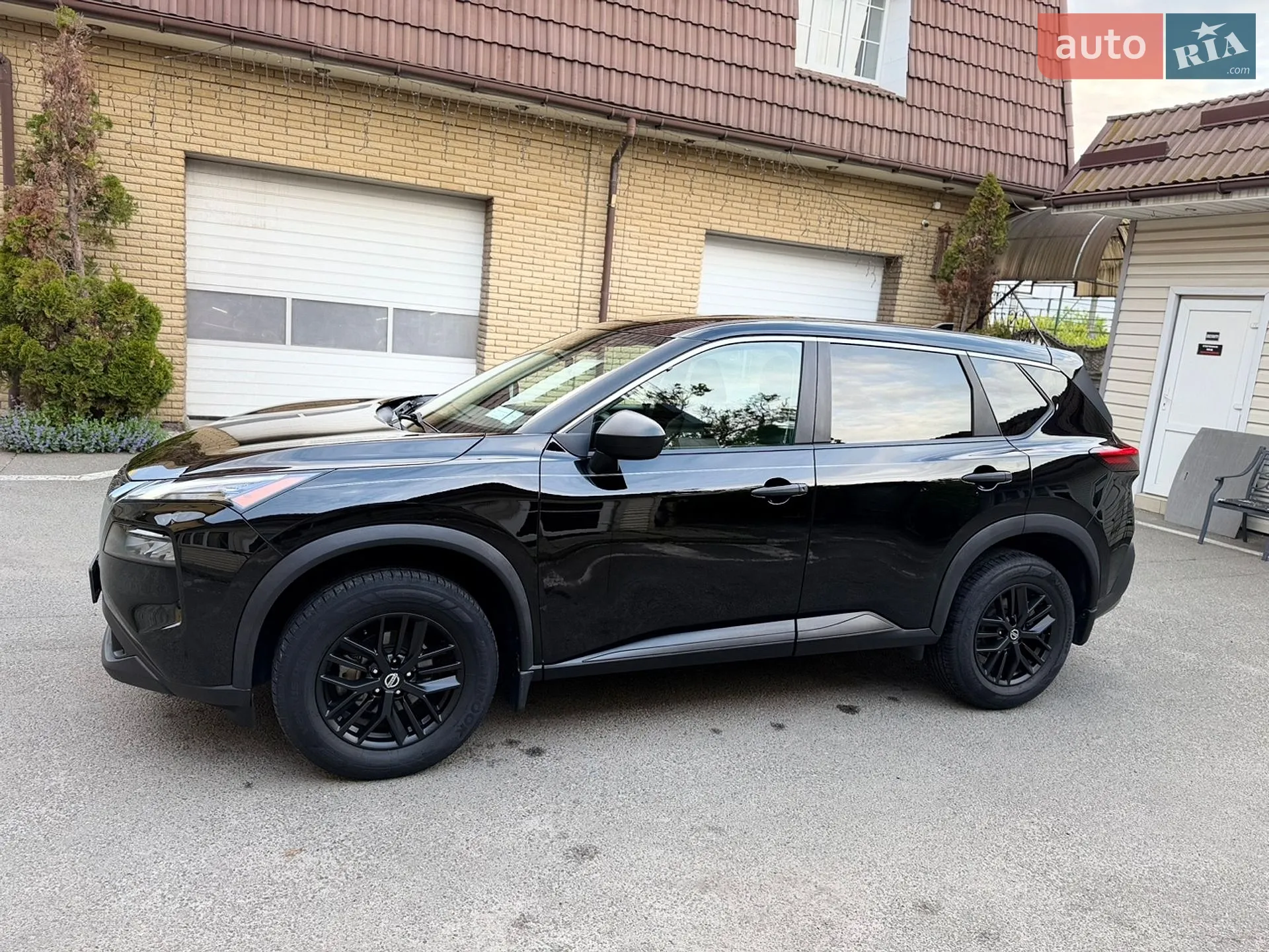 2021 Nissan Rogue - мініатюра 3