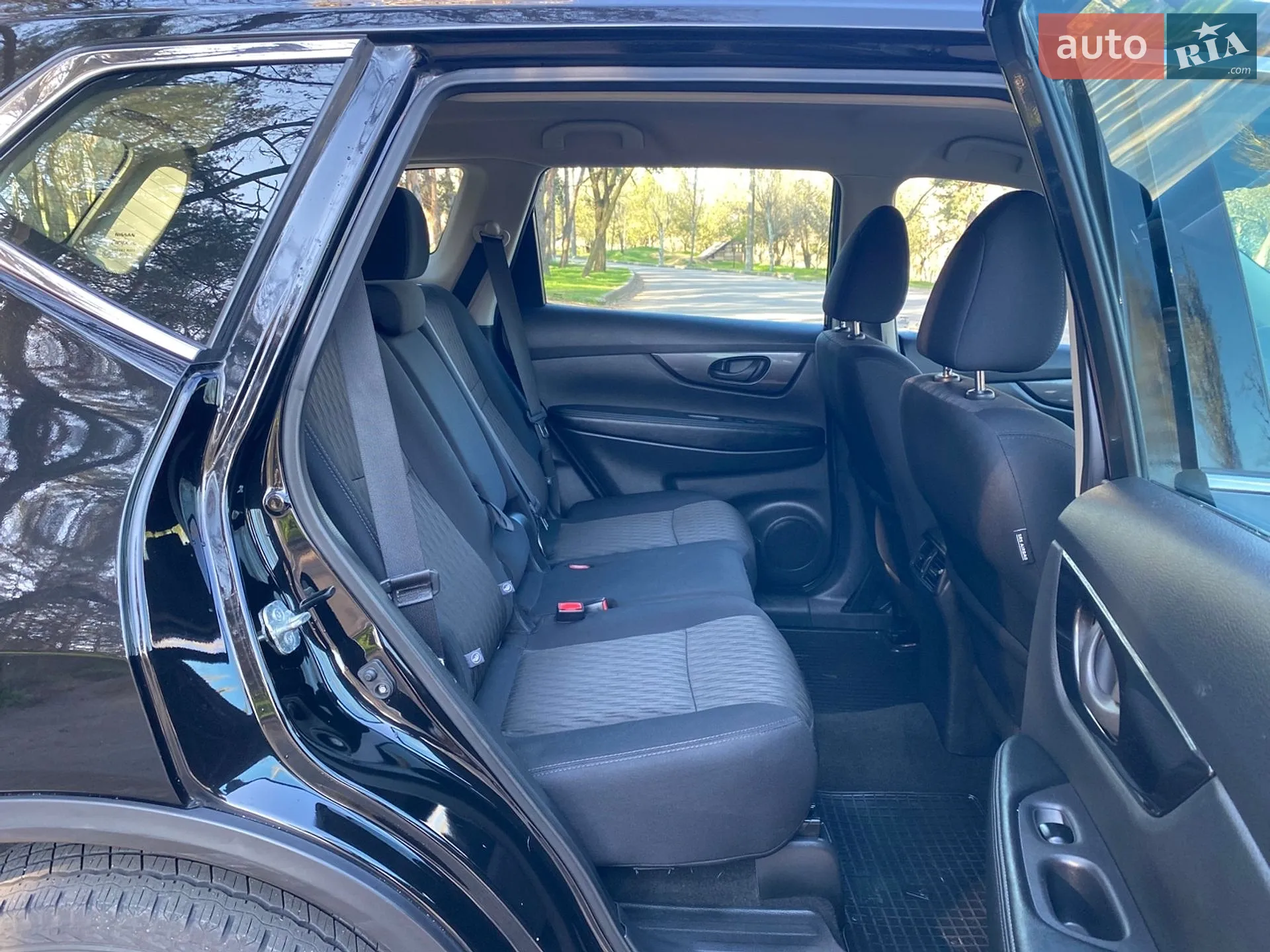 2019 Nissan Rogue - мініатюра 20