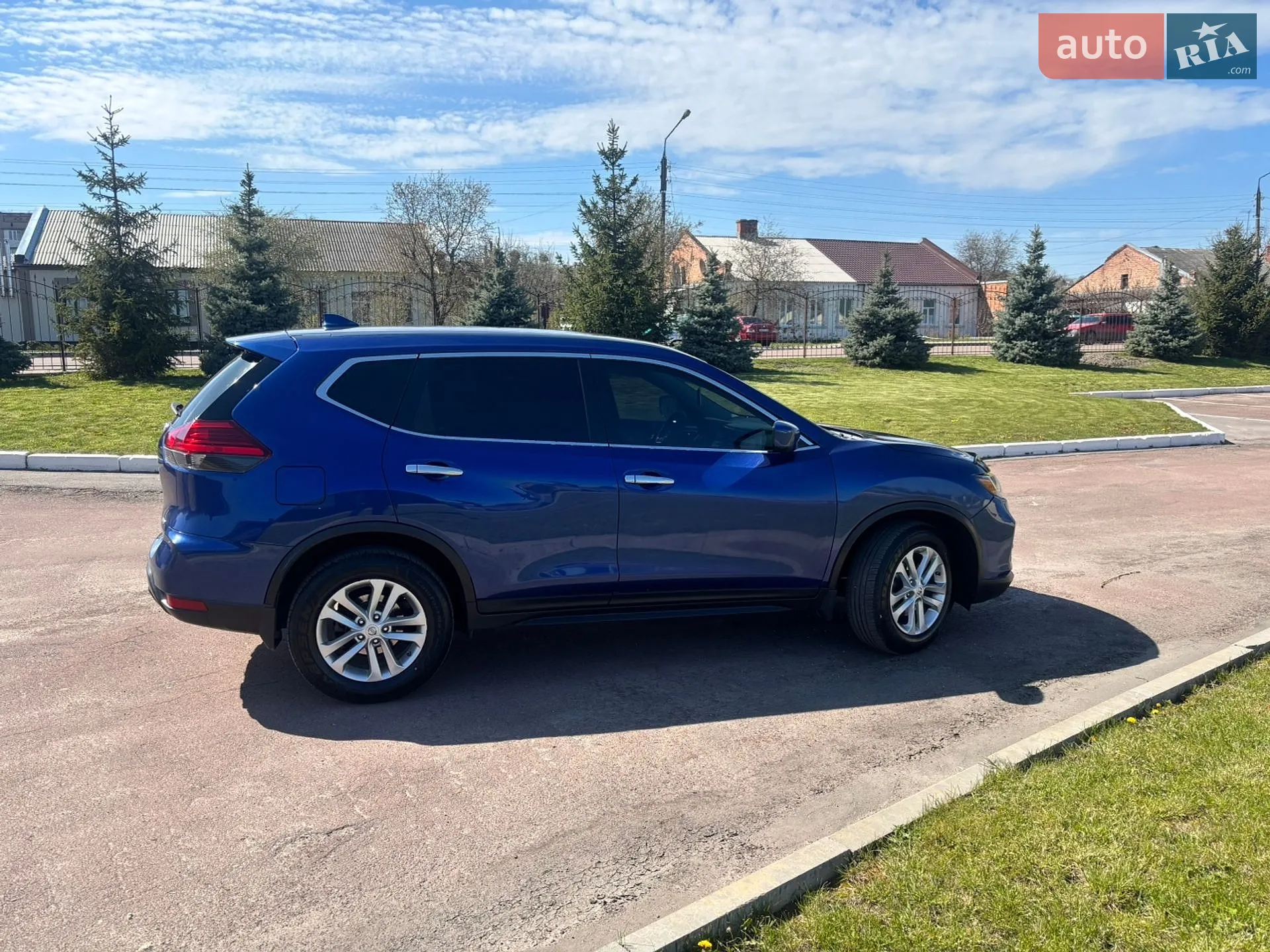 2017 Nissan Rogue - мініатюра 3