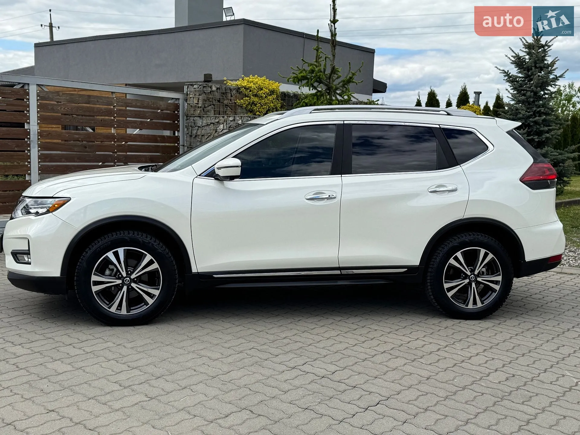 2017 Nissan Rogue - мініатюра 23