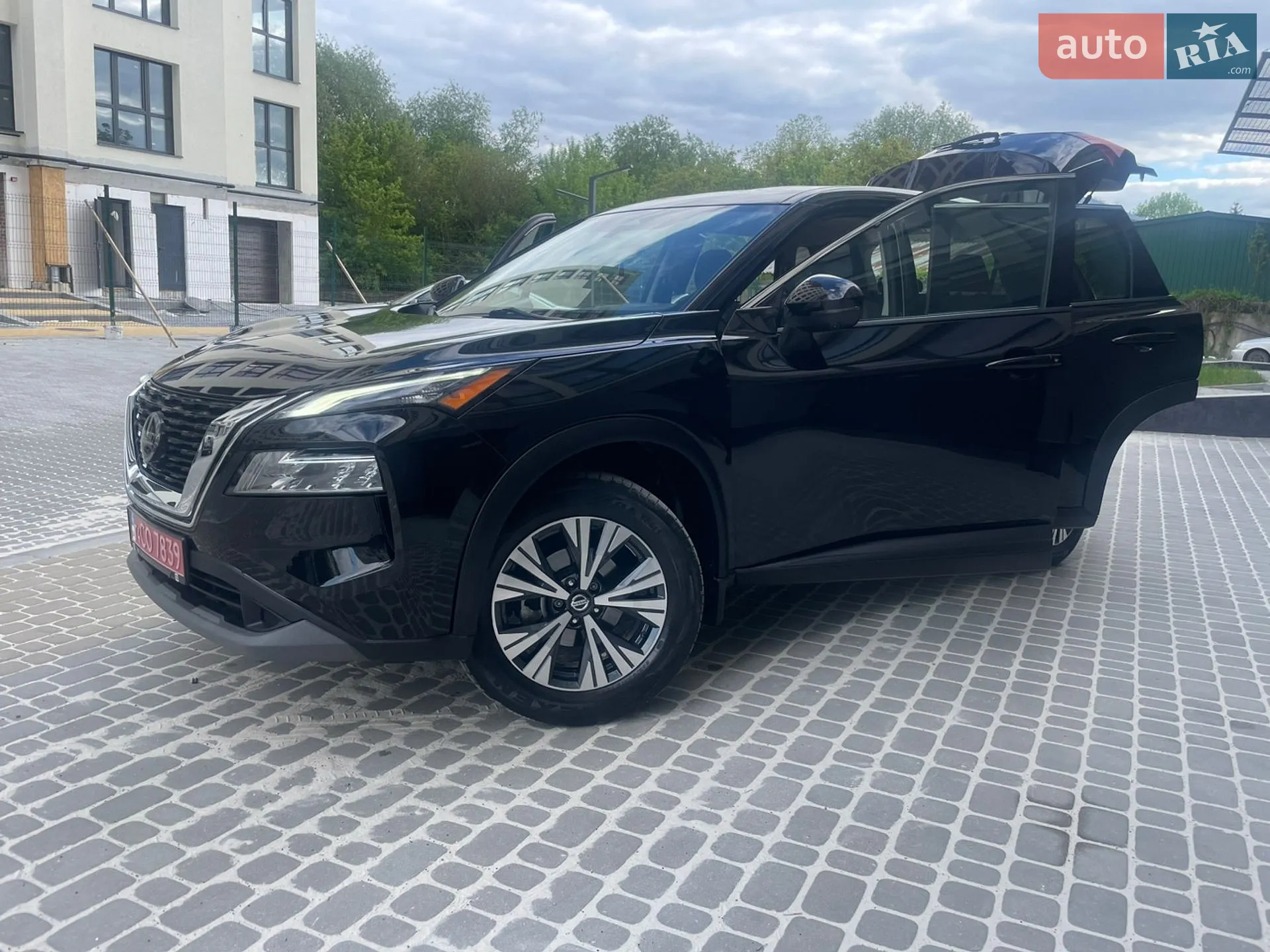 2021 Nissan Rogue - мініатюра 13